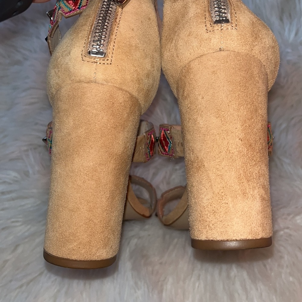 Botkier Gigi Sandals Suede Embellished Pink Studded Block Heel Sz 8 - Picture 5 of 9